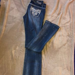 Size 28 Grace in LA jeans